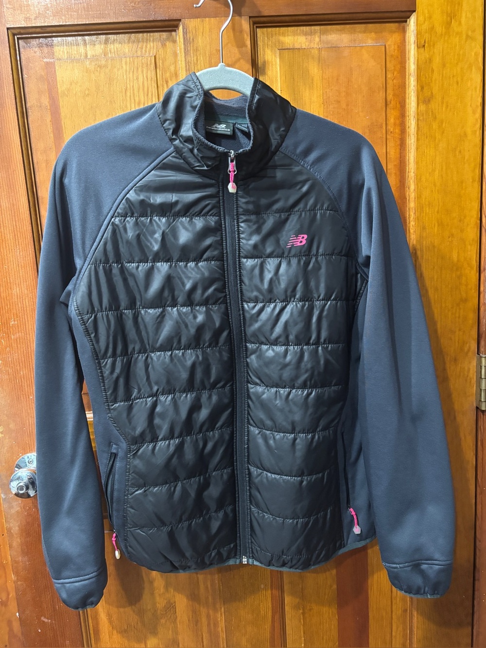 New Balance Black Quilted Hybrid Jacket with Pink Logo and Pulls